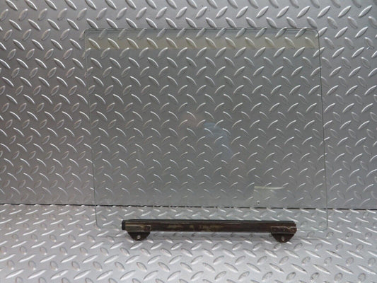 12657 Mercedes-Benz W111 220SE Front Right Door Window Glass
