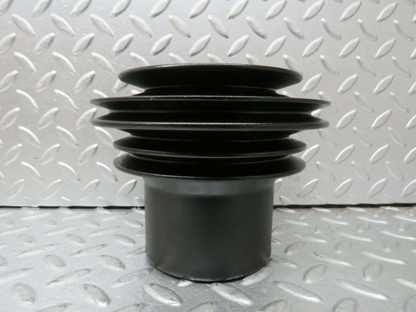 23882 Mercedes-Benz C107 450SLC Coupe Crankshaft Pulley