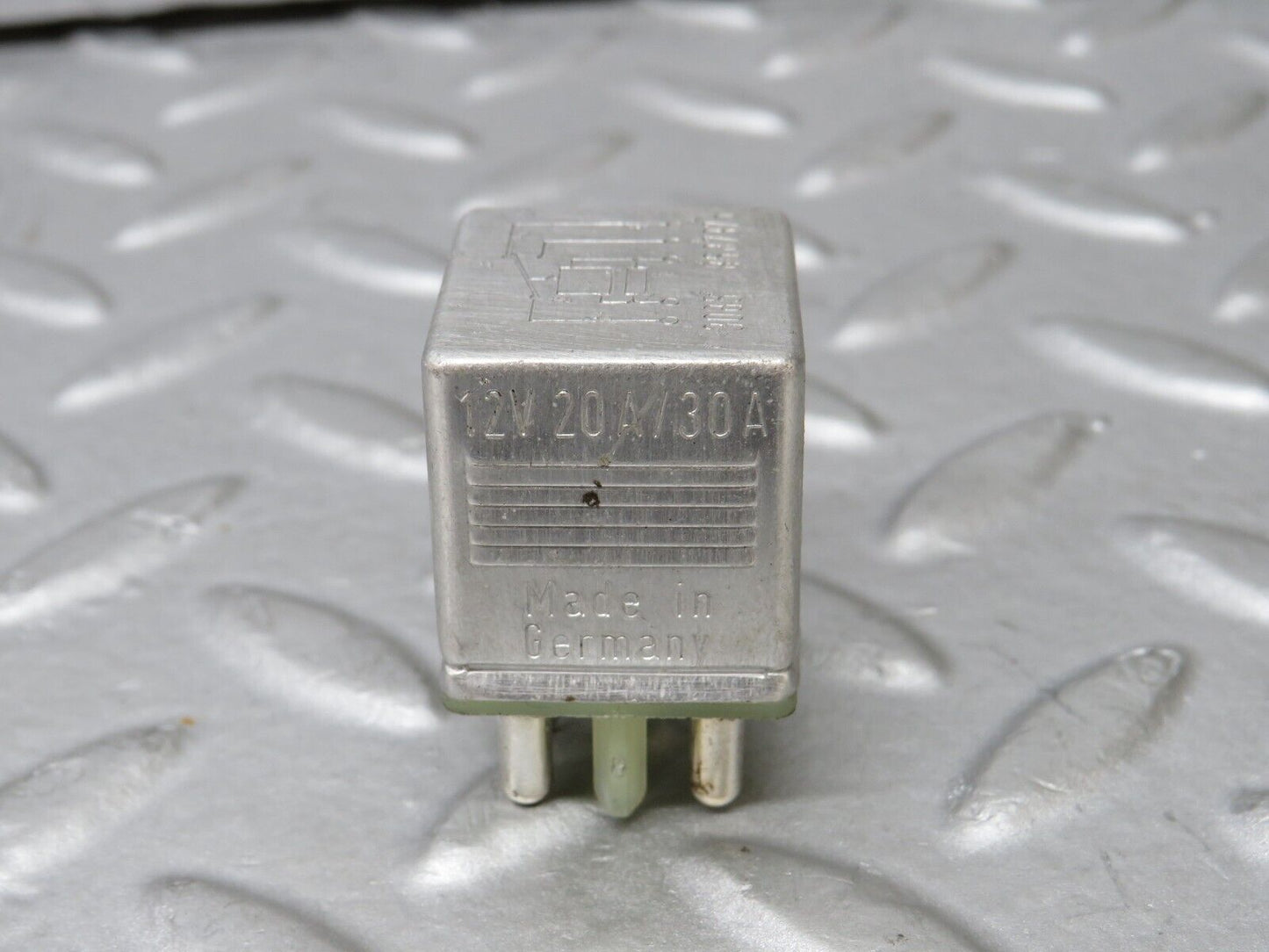 36903 Mercedes-Benz C126 420SEC Coupe Multi Purpose Relay 0015420219