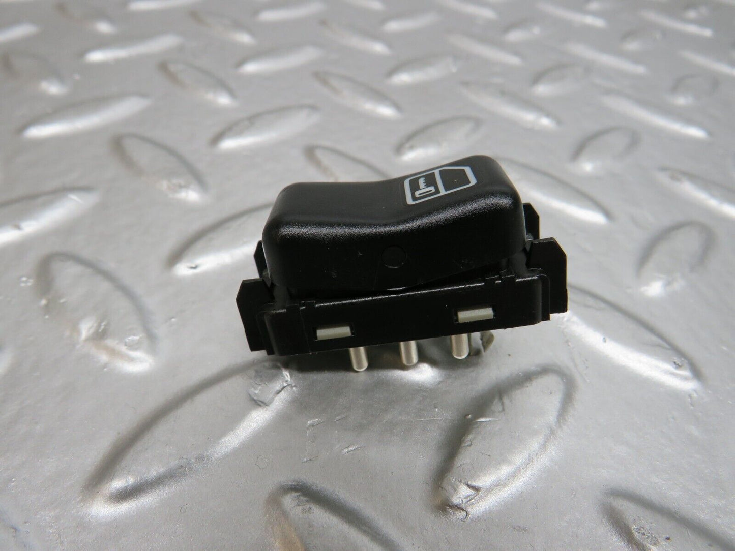 24672 Mercedes-Benz W140 S320 Central Locking Switch 2028203910
