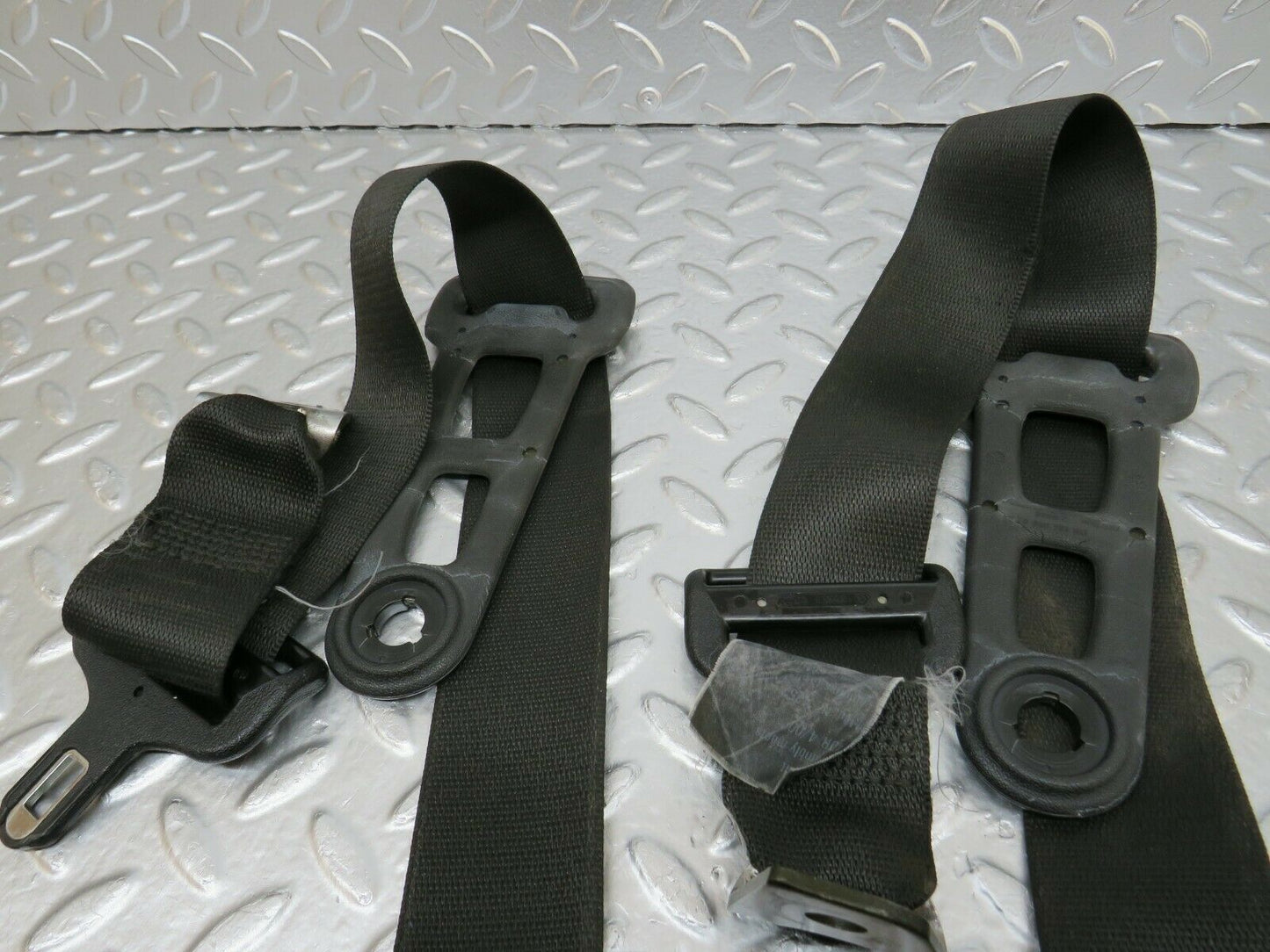 24378 Mercedes-Benz S124 220TE Seat Belt For Third Row Seat Set 1248602785