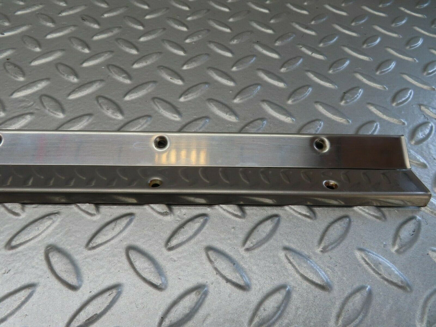 15464 Mercedes-Benz W123 230E Sunroof Chrome Trim Set