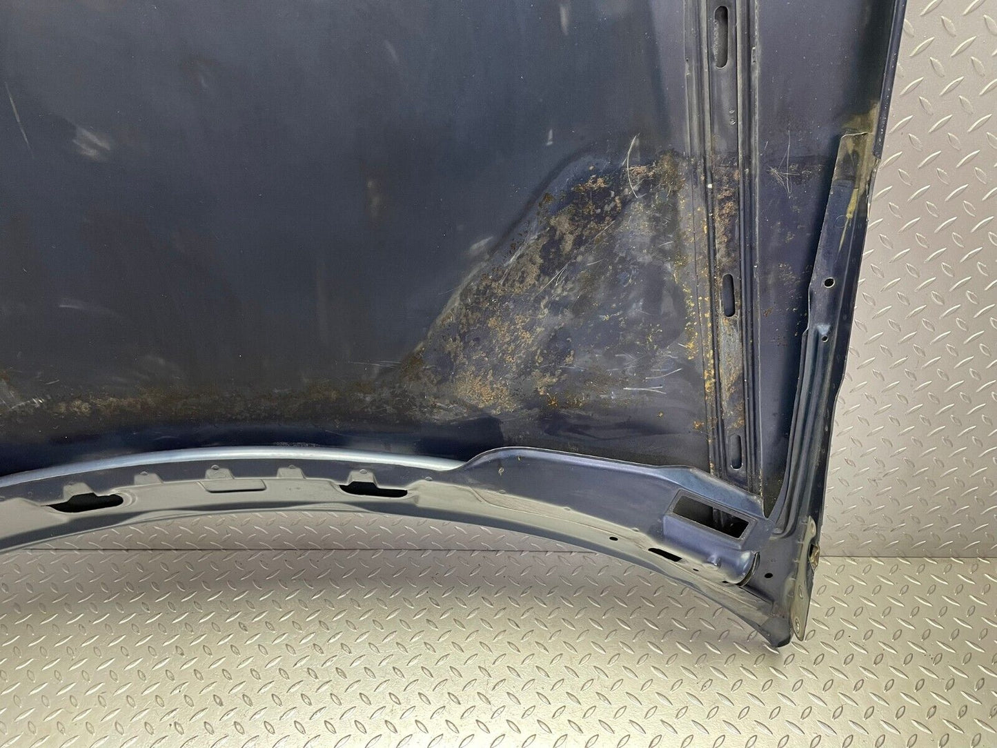 31421 Mercedes-Benz S124 220TE Wagon Bonnet