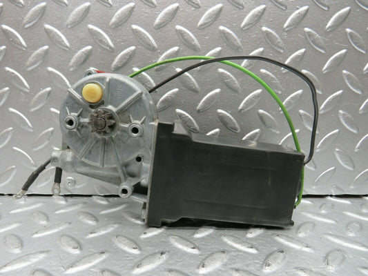 22803 Mercedes-Benz C107 450SLC Rear Right Window Regulator Motor 0130820001