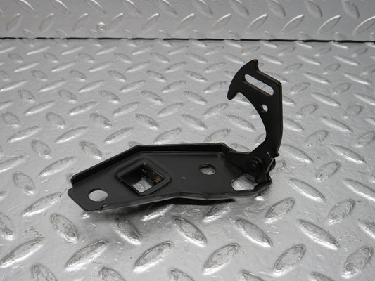 31456 Mercedes-Benz S124 220TE Wagon Bonnet Release Latch 1248800360