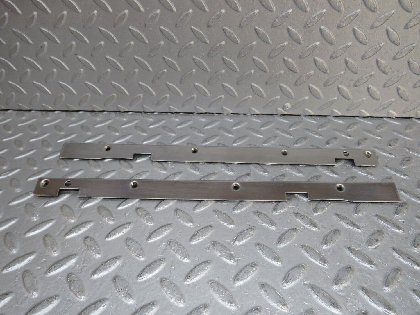37098 Mercedes-Benz C126 420SEC Coupe Sunroof Chrome Trim