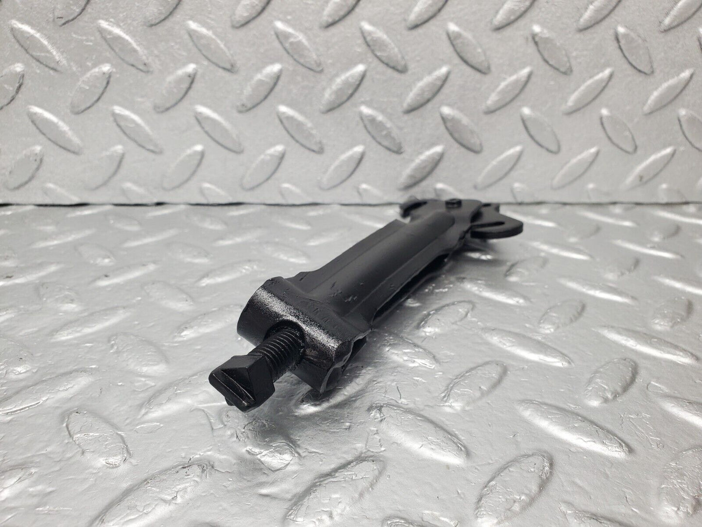 46568 Mercedes-Benz C123 280CE Coupe Handbrake Adjusting Handbrake Regulator