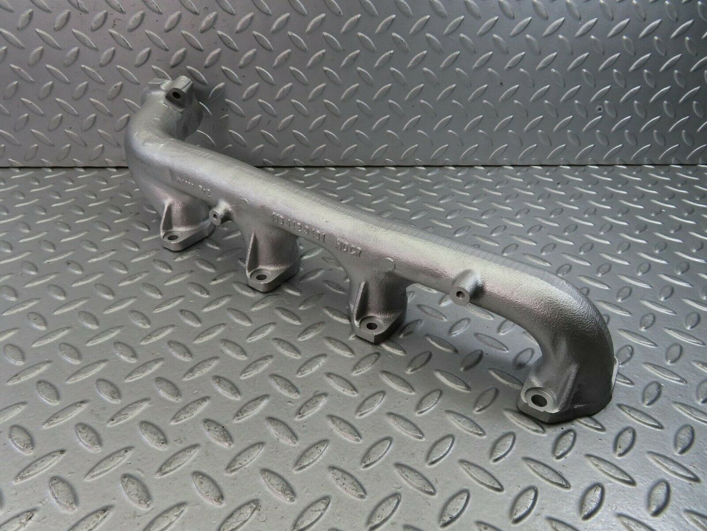 9085 Mercedes-Benz W116 Exhaust Manifold Left 1161423401