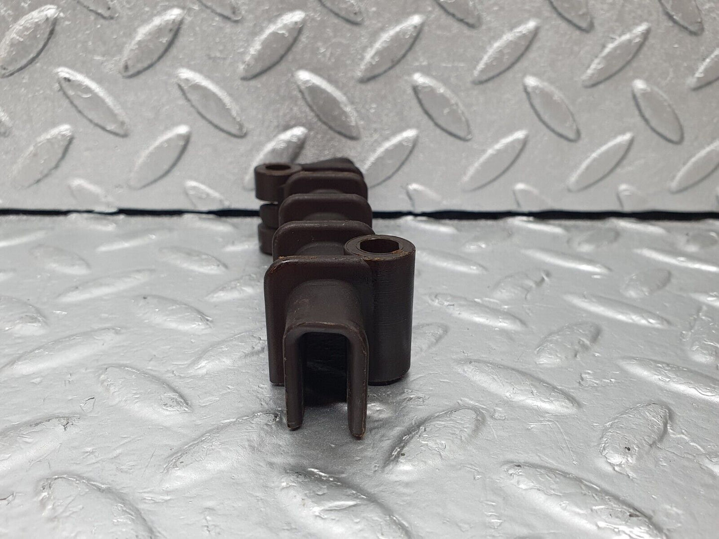 44067 Mercedes-Benz C123 230CE Coupe Timing Chain Guide Rail 2.09.1059
