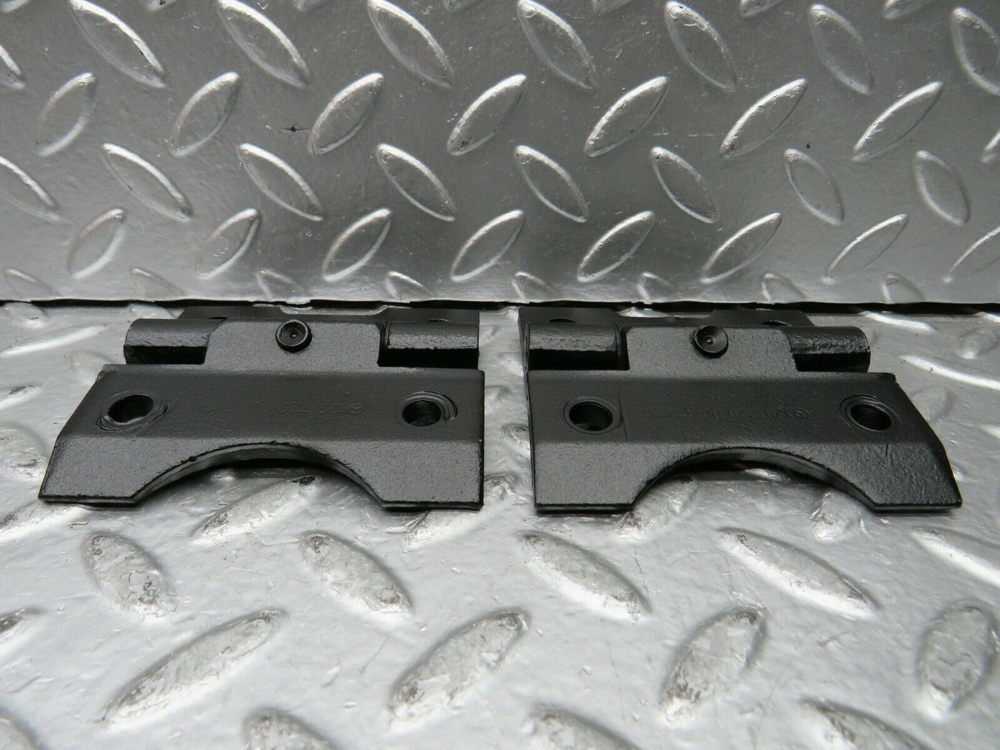 23120 Mercedes-Benz C123 230CE Coupe Door Hinges Pair 1237200037