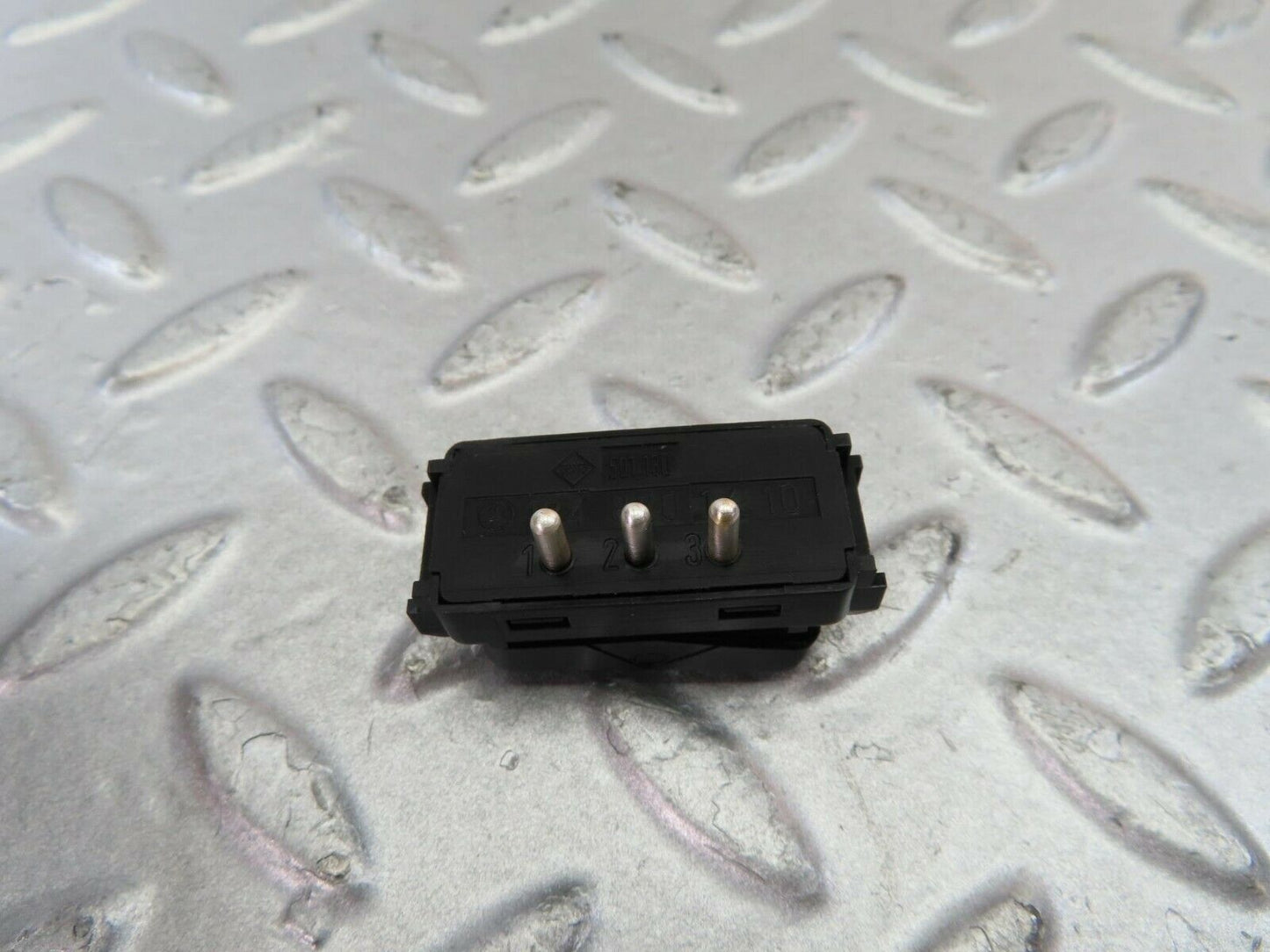 9261 Mercedes-Benz C124 300CE Coupe Rear Interior Light Switch 1248201410