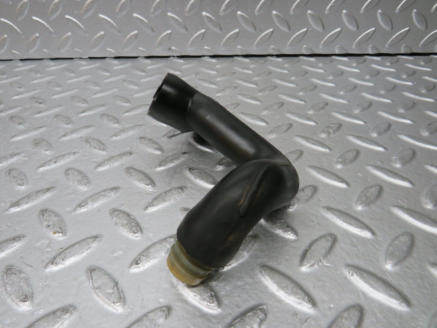 29875 Mercedes-Benz W123 230E  Air Intake Pipe 1020942582