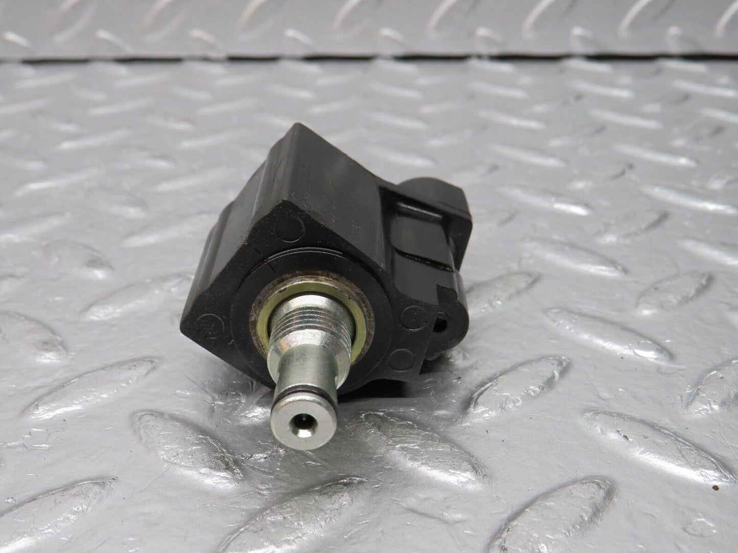 30955 Mercedes-Benz W124 230E Automatic Gearbox Solenoid 722.408 0003041890
