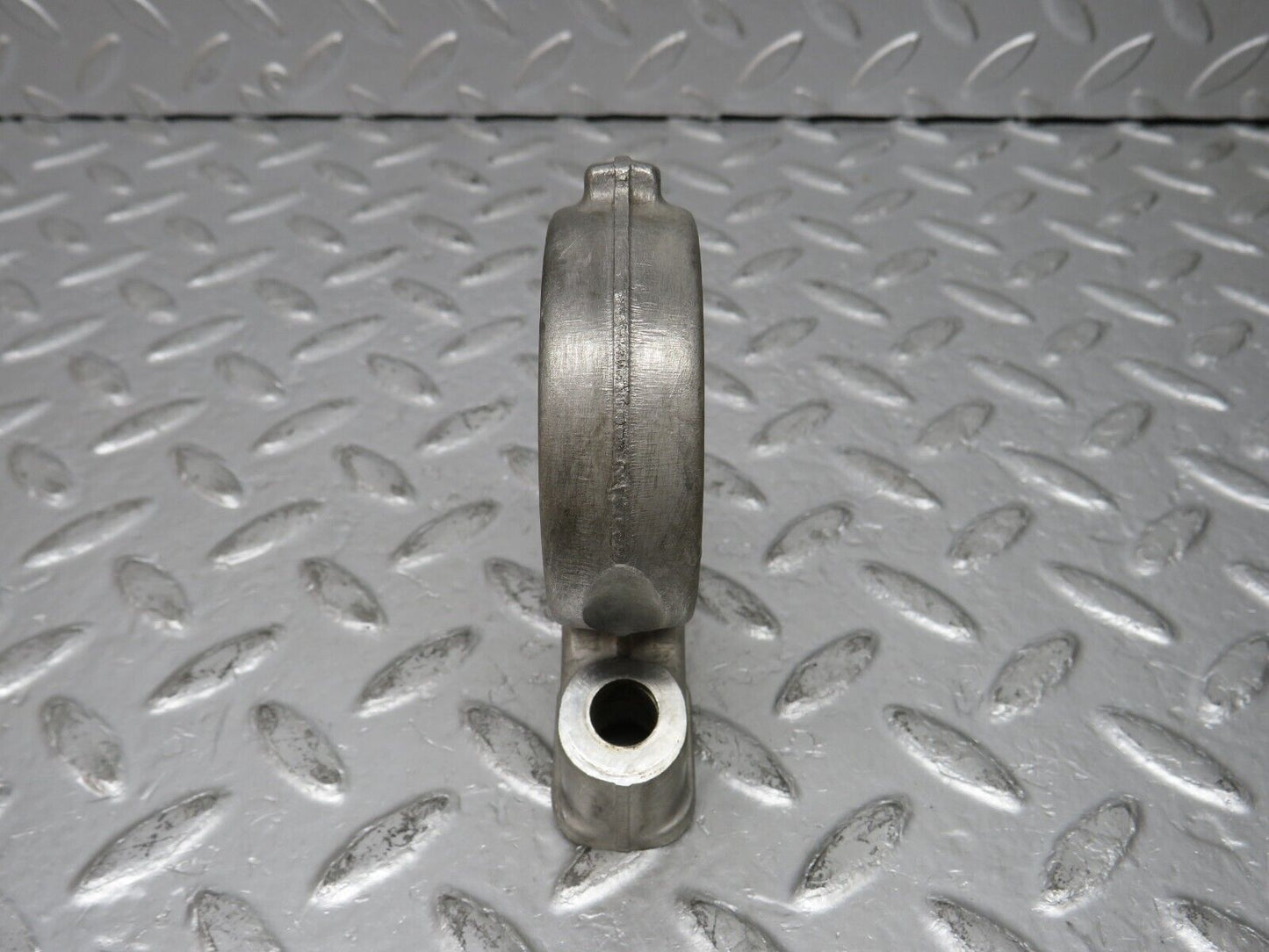 32800 Mercedes-Benz C107 R107 350 V8 Camshaft Tower Bearing 1160512112