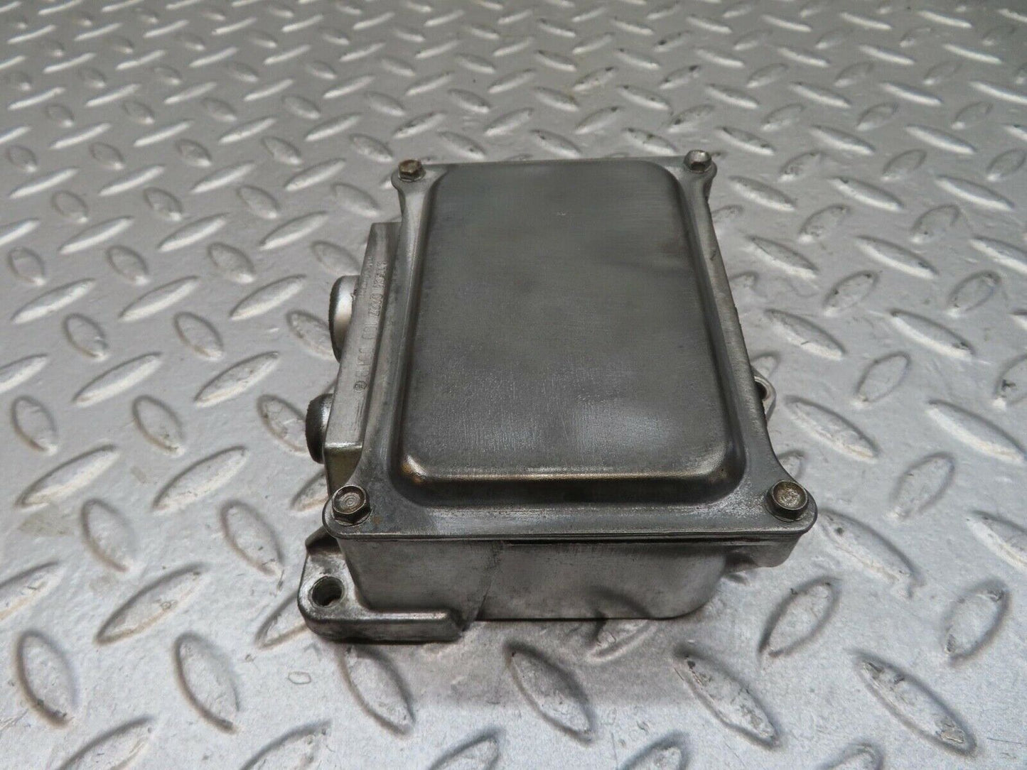 14350 Mercedes-Benz W116 350SE Ignition Control Unit Bosch 0227100001
