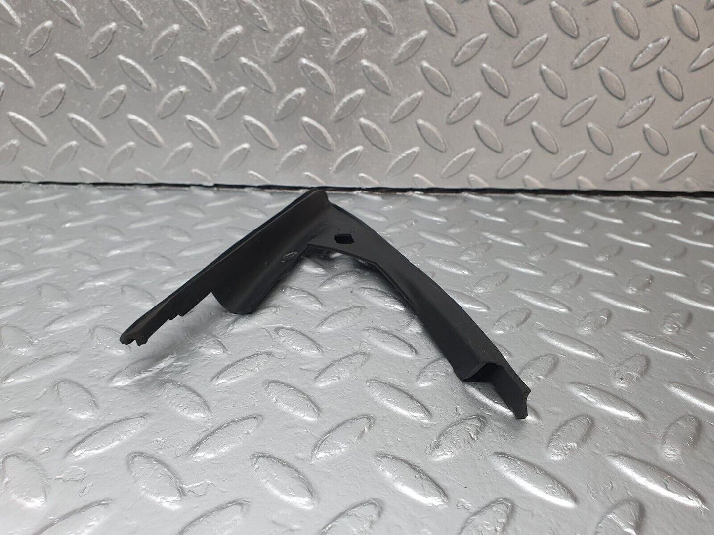 42542 Mercedes-Benz R129 320SL Coupe Right Wing Mirror Inner Rubber Seal