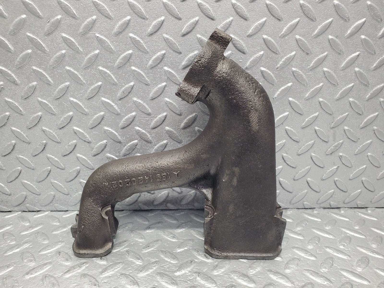 W112 exhaust manifold 1-3 used OEM