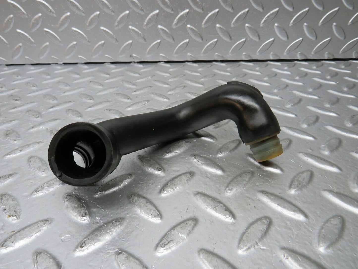 29875 Mercedes-Benz W123 230E  Air Intake Pipe 1020942582