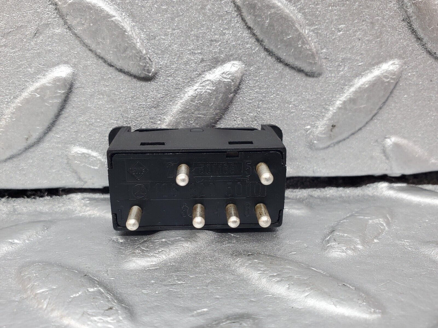 45652 Mercedes-Benz W126 420SE Air Circulation Power Switch 1268205010