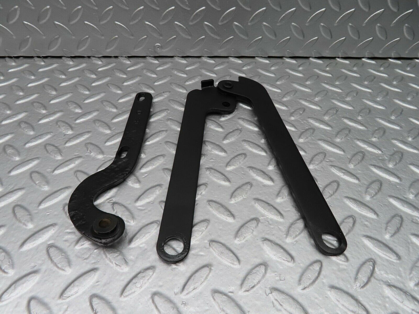 20617 Mercedes-Benz R107 450SL Bonnet Hinge Right Side