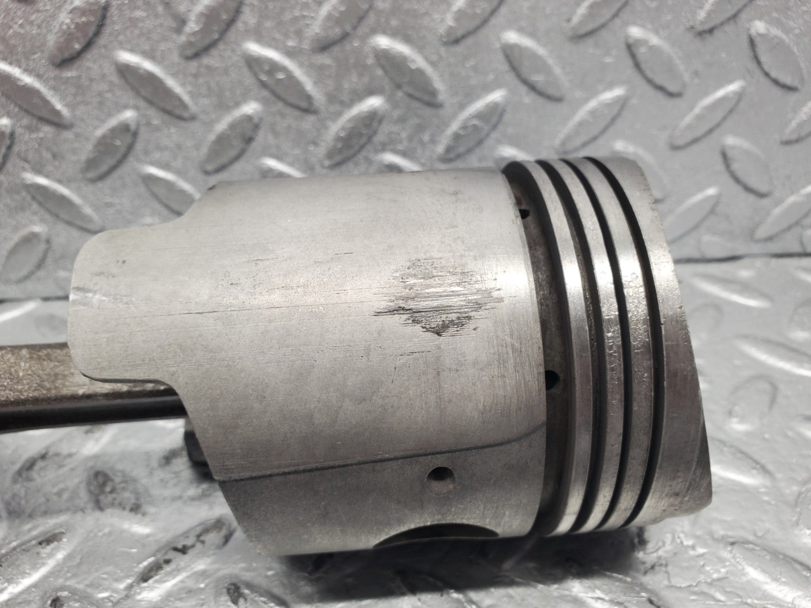 W112 piston and connecting rod used OEM