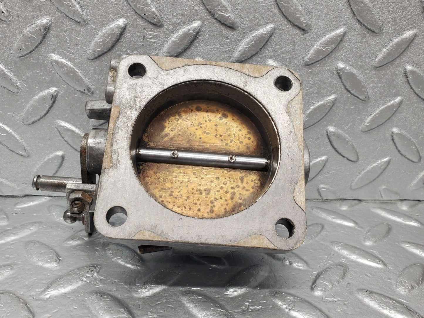46717 Mercedes-Benz W123 280E Throttle Body Valve