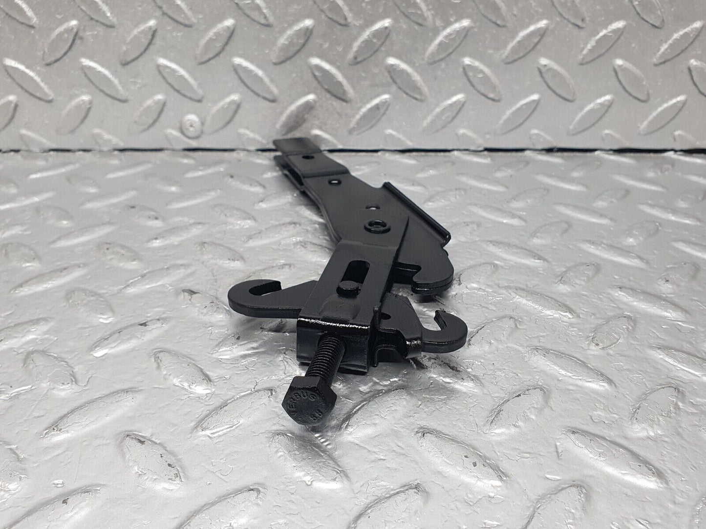 43635 Mercedes-Benz C126 380SEC Coupe Handbrake Adjusting Handbrake Regulator