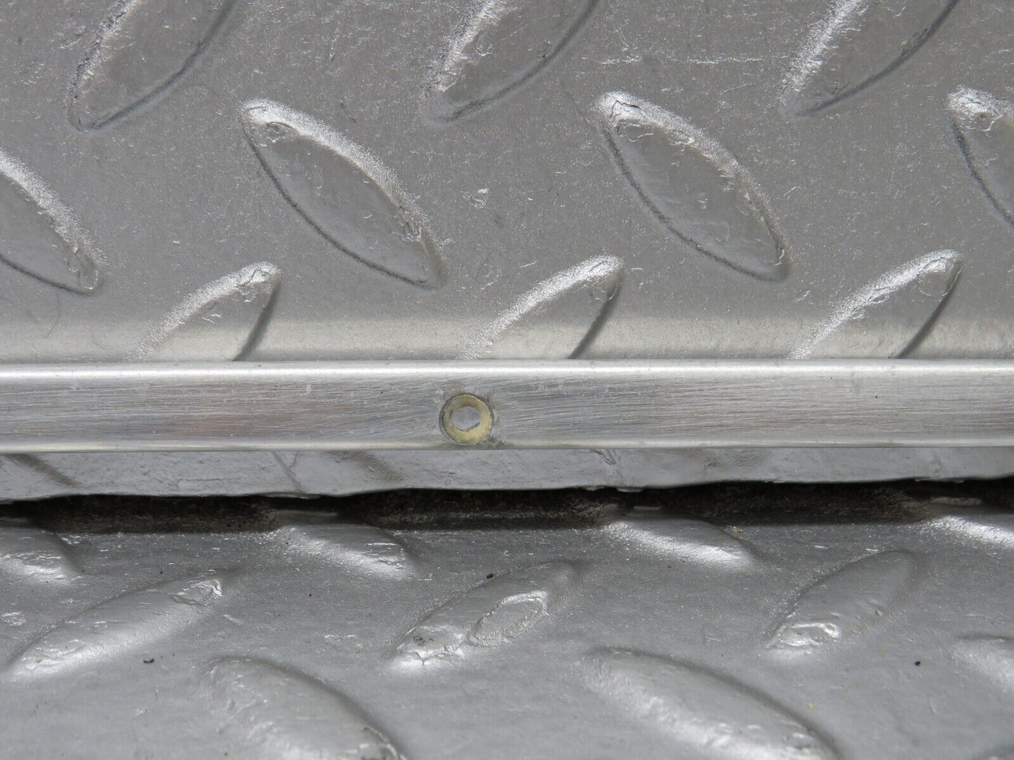 36216 Mercedes-Benz W126 420SE Sunroof Chrome Trim