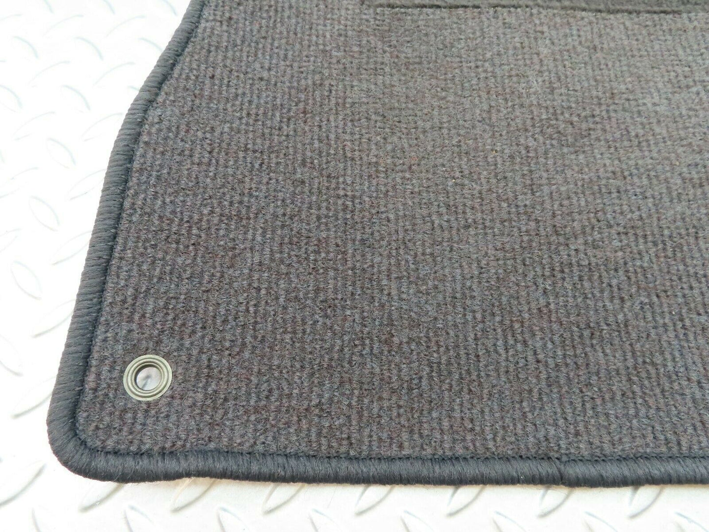 6655 Mercedes-Benz S124 E220 Wagon Front Right Driver Side Floor Carpet