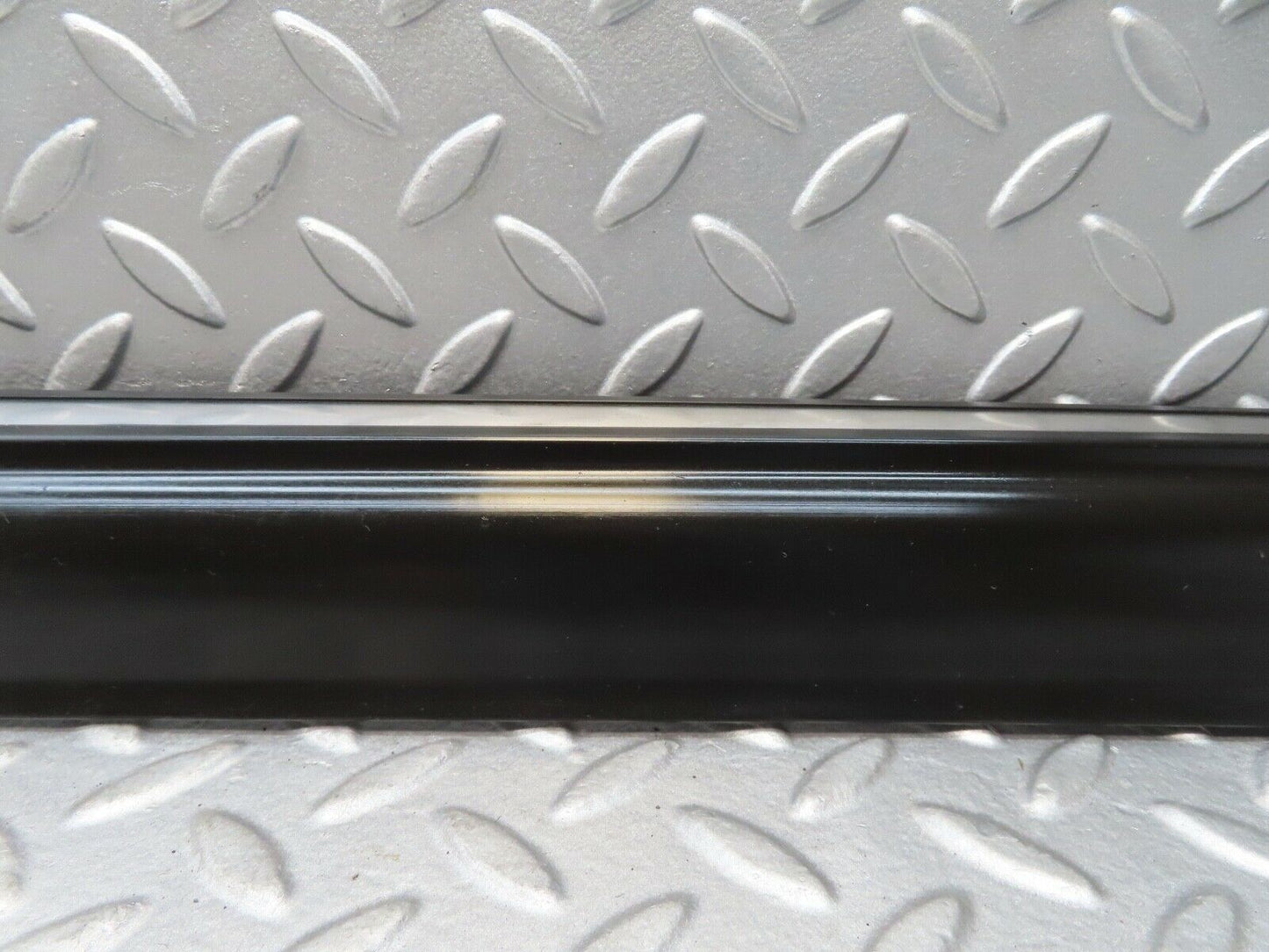 16860 Mercedes-Benz C123 280CE Coupe Right Door Lower Moulding Trim
