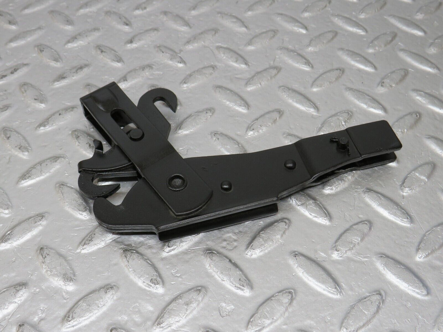 34588 Mercedes-Benz C126 380SEC Coupe Handbrake Adjusting Handbrake Regulator