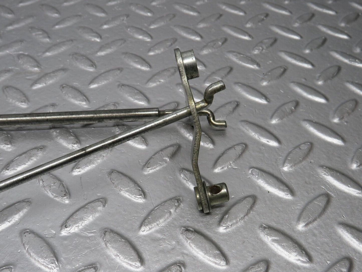 39186 Mercedes-Benz R107 500SL Accelerator Linkage