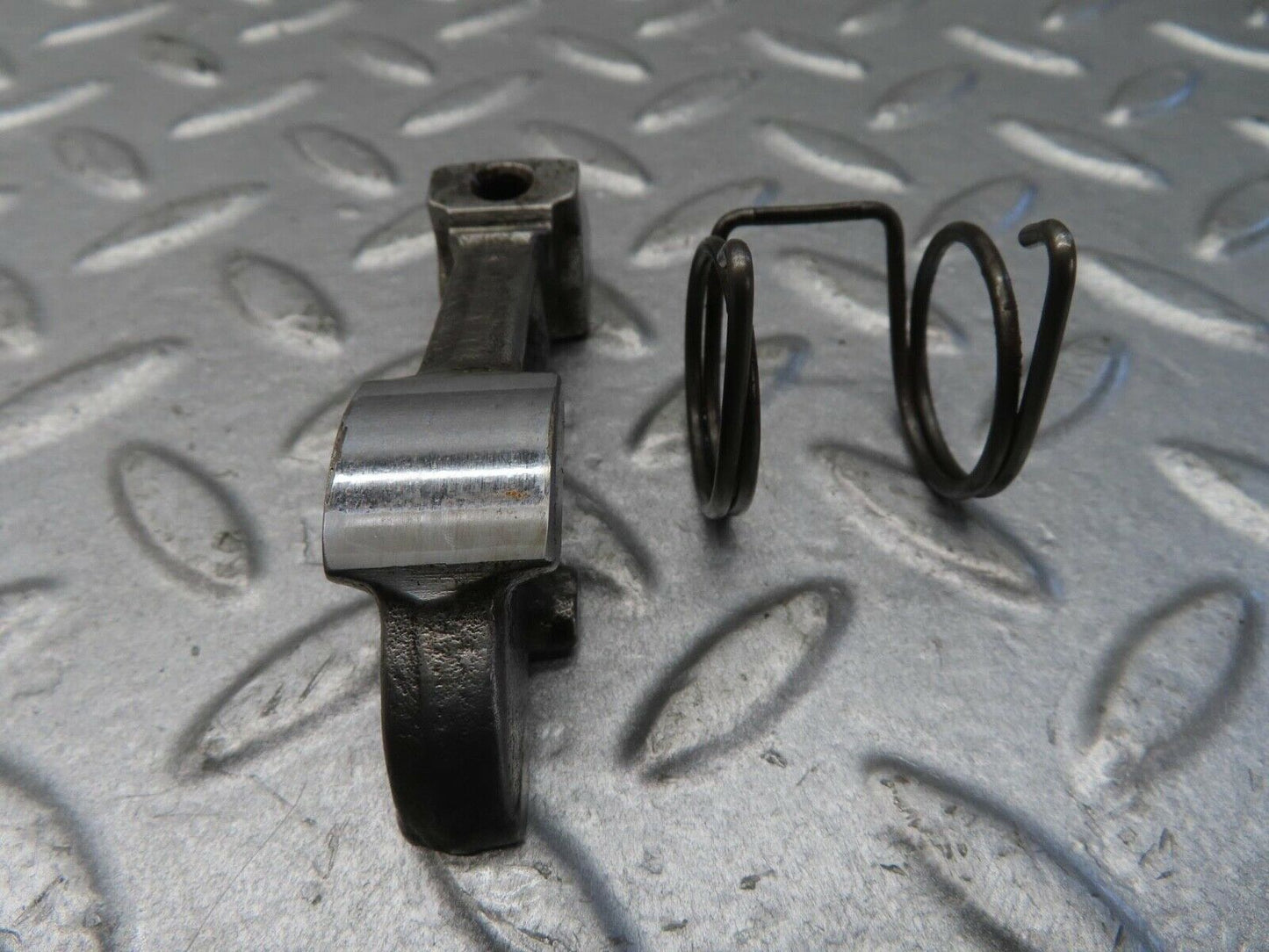 13375 Mercedes-Benz W111 230S Valve Rocker Arm With Retaining Spring