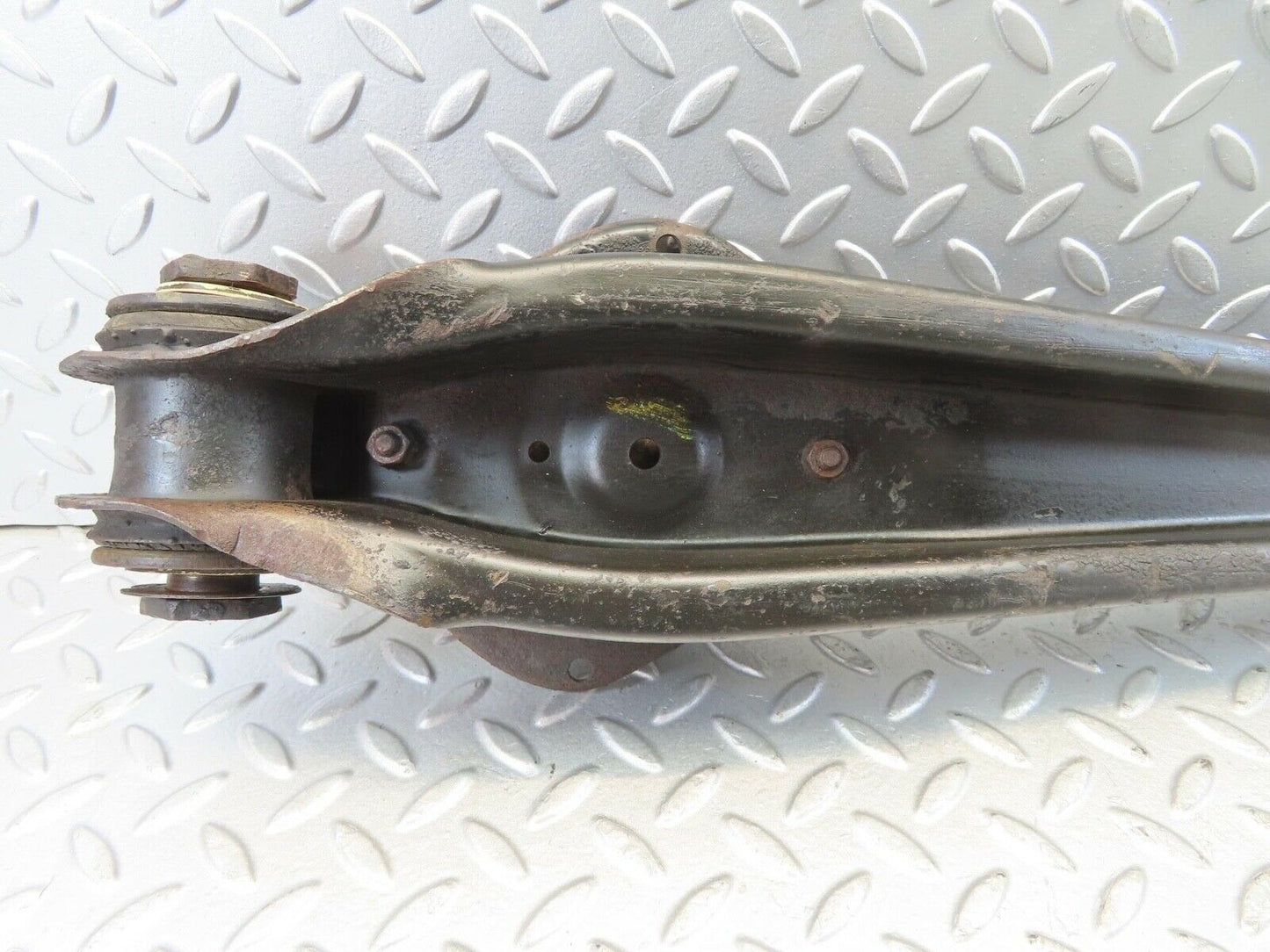 11628 Mercedes-Benz W108 280SE Rear Left Axle Spring Coil Mount