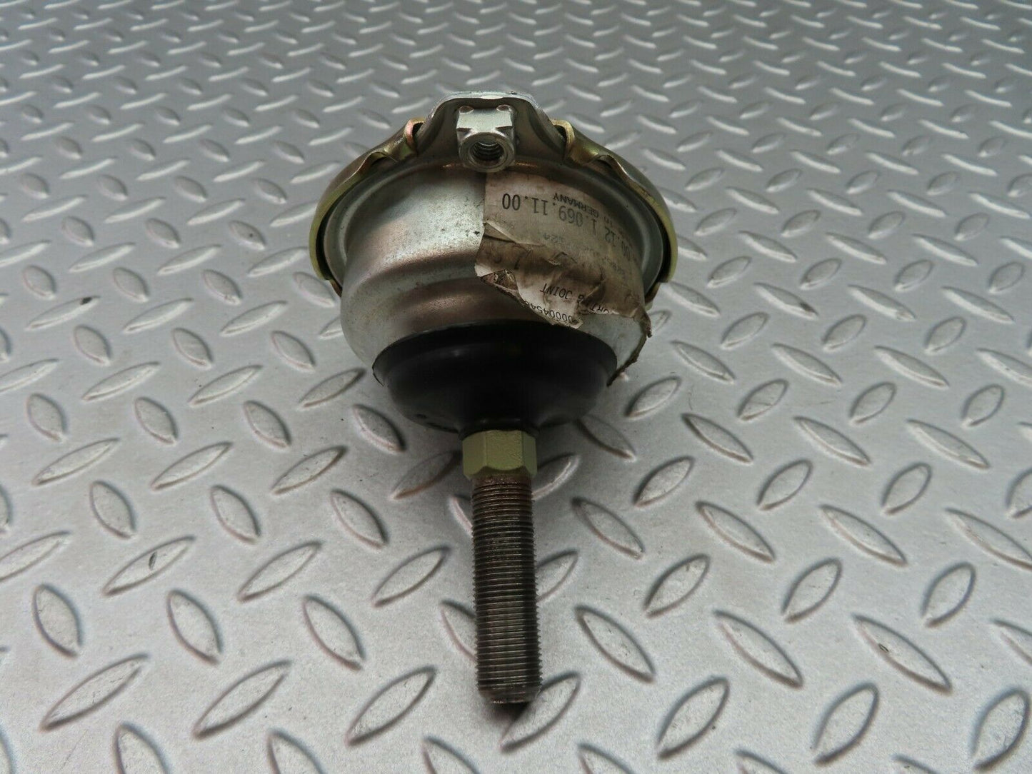 5951 Mercedes-Benz W123 200 Suspension Guide Rod Mount 1233301335