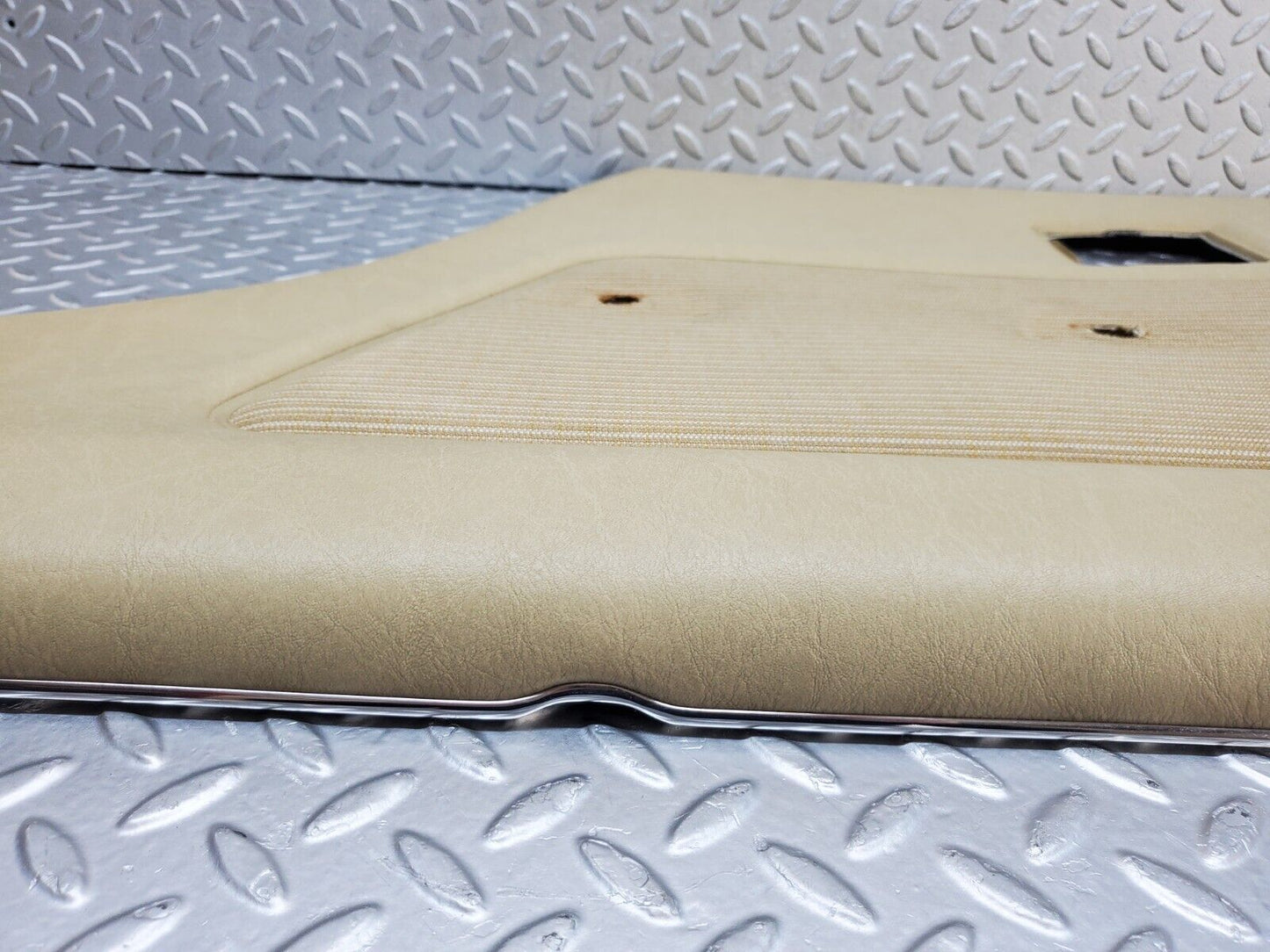 44379 Mercedes-Benz W123 280E Rear Right Door Card Beige