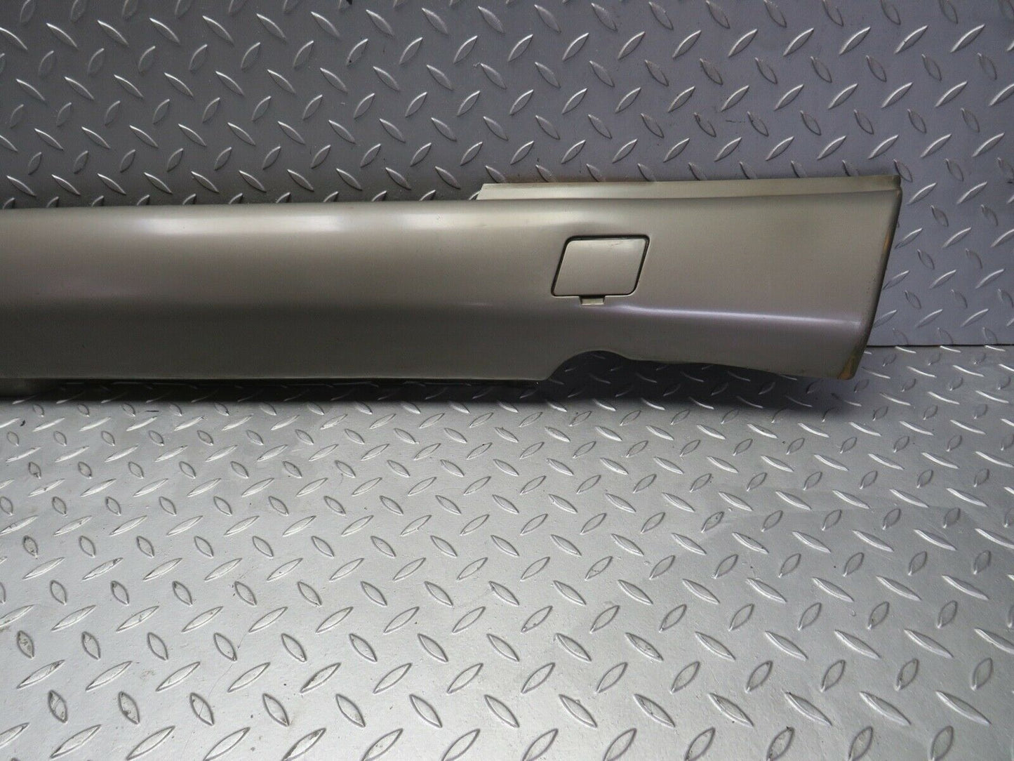 21810 Mercedes-Benz W126 300SE Side Skirt Right Side 1266905040