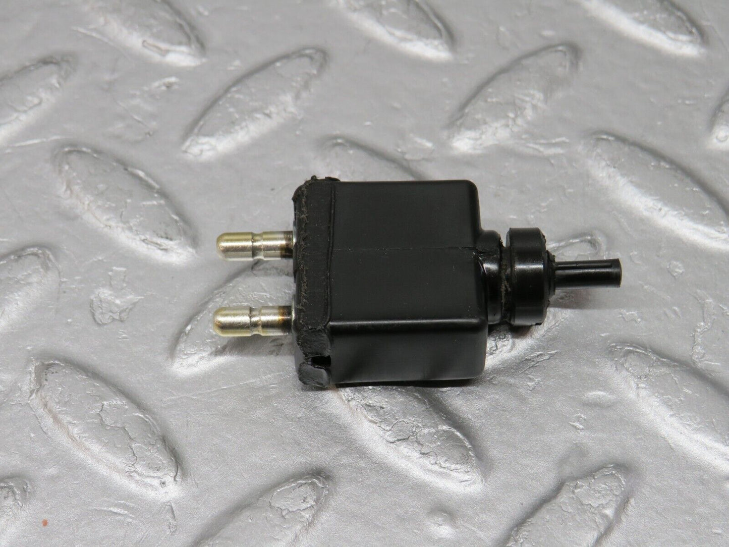 37524 Mercedes-Benz W109 300SEL Contact Switch ULO-79000