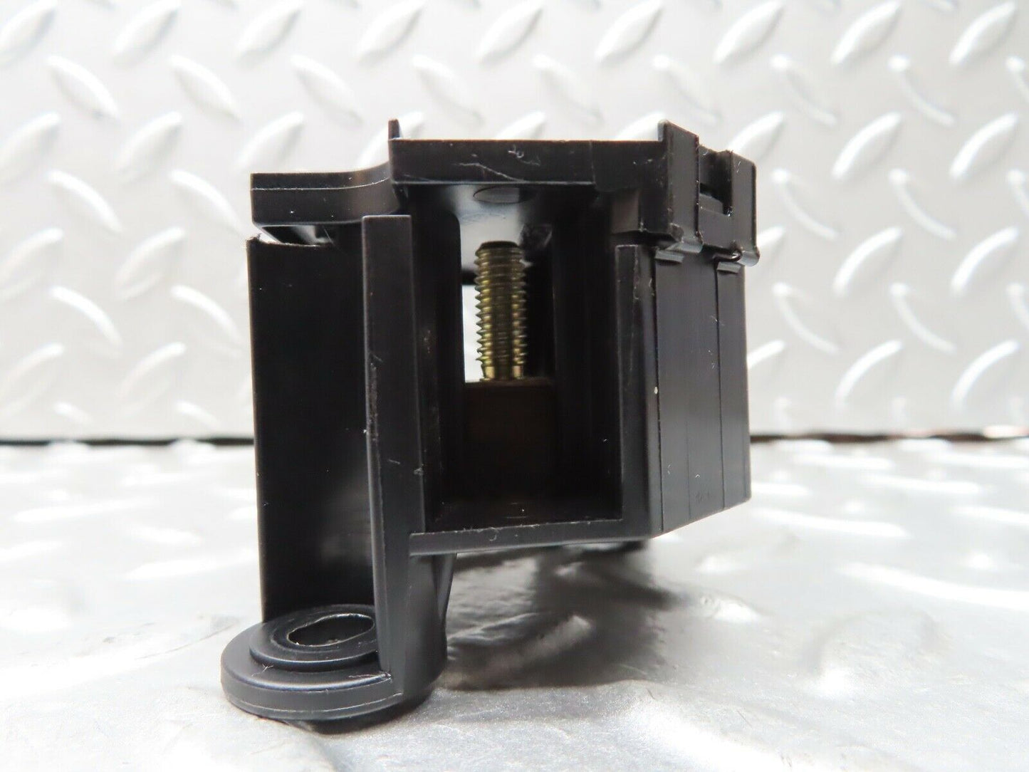 19729 Mercedes-Benz C140 CL420 Coupe Cable Connector 0015467941