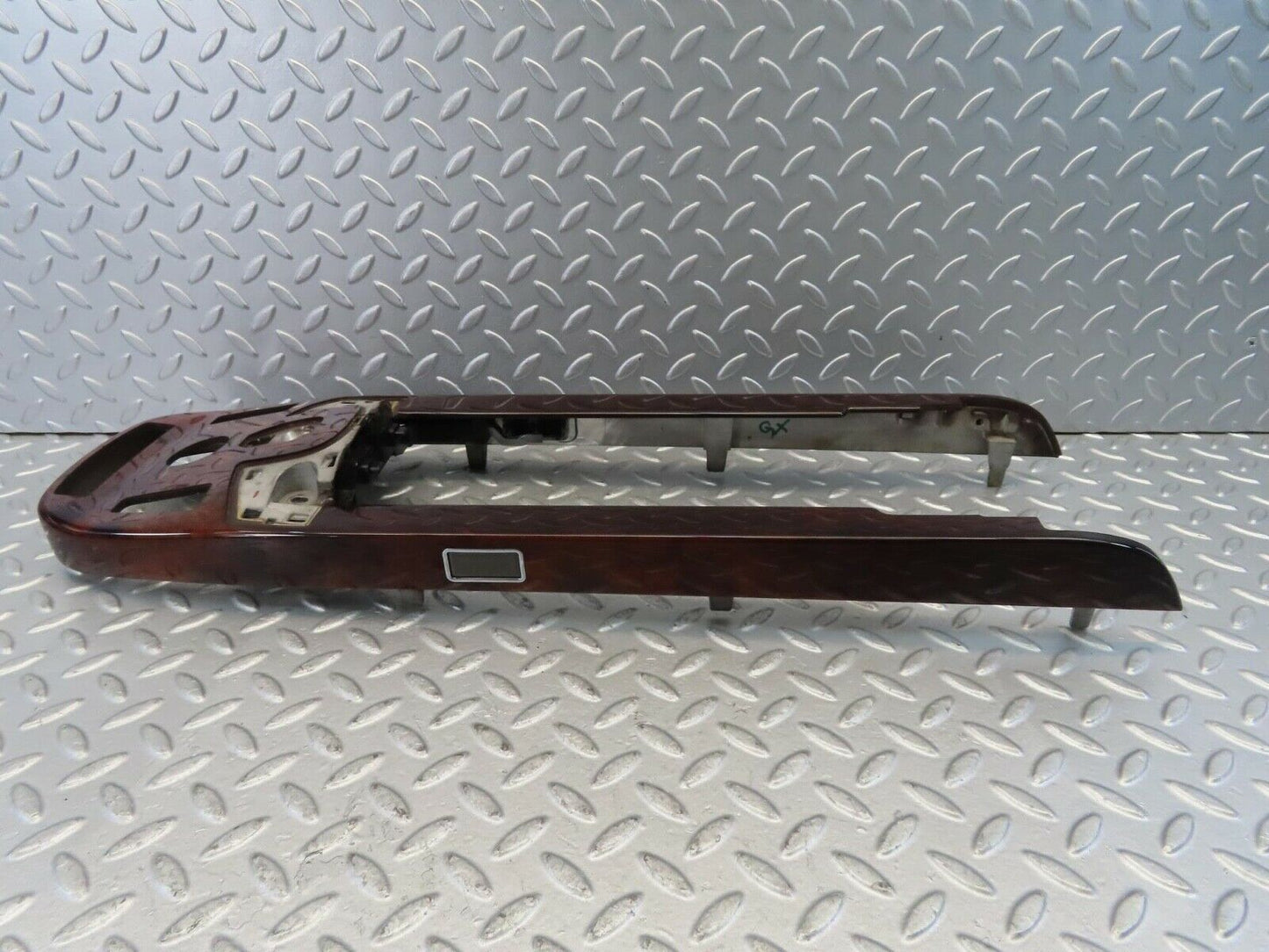 11117 Mercedes-Benz W221 S320 Centre Armrest Surround Trim Frame 2216800234