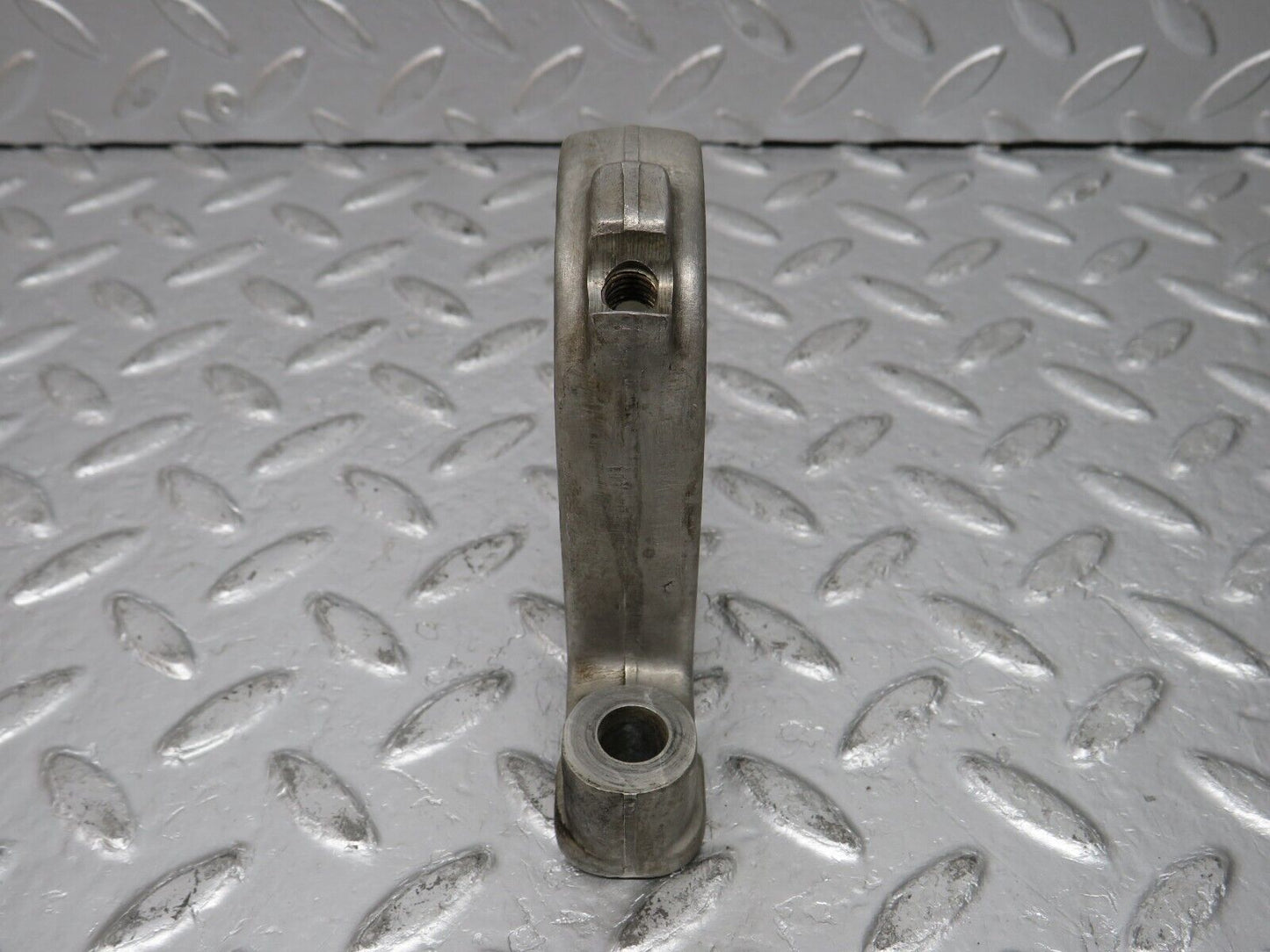 32795 Mercedes-Benz C107 R107 350 V8 Camshaft Tower Bearing 1160512112
