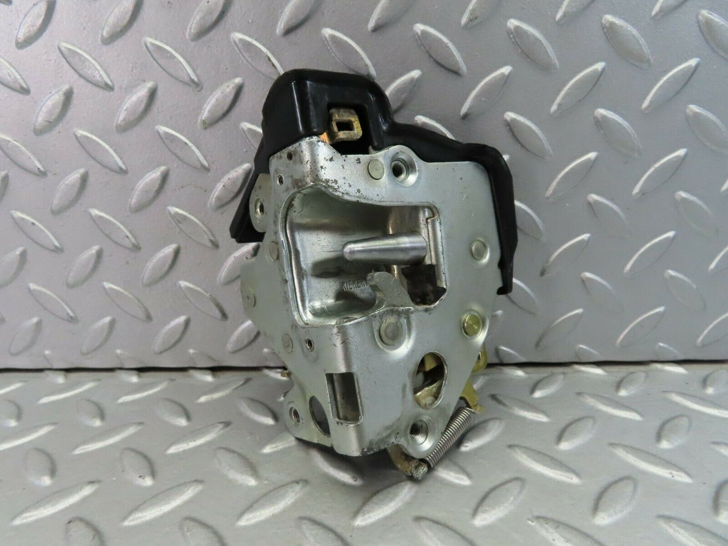 7701 Mercedes-Benz S123 230TE Wagon Rear Right Door Lock Mechanism 1237330208