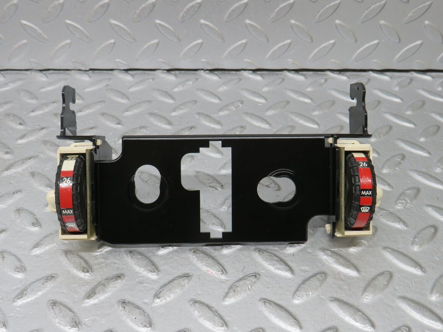 36101 Mercedes-Benz W126 420SE Heater Control Switch & Bracket 1268330014 1268200103 1268200203