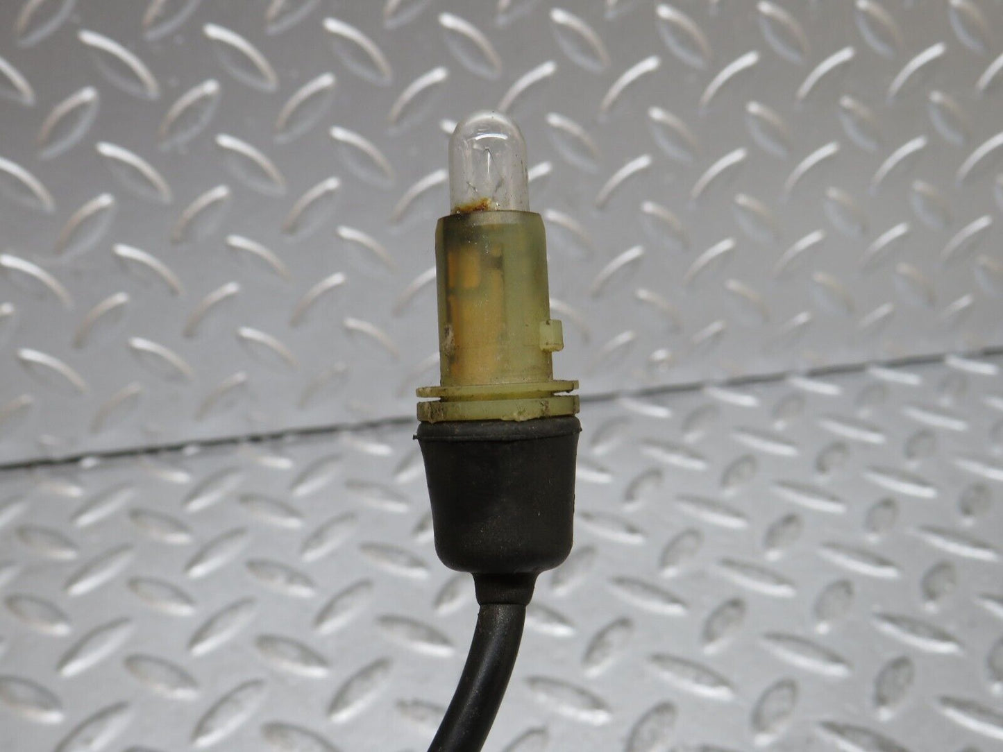 29593 Mercedes-Benz W124 230E Front Wing Indicator Cable Wire 1249971881