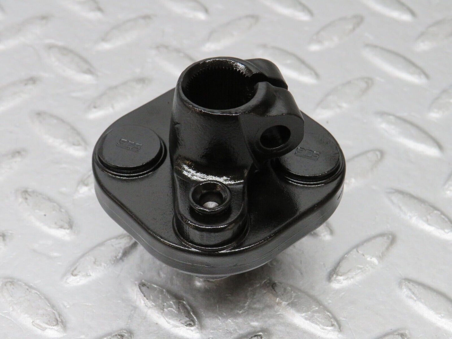 36098 Mercedes-Benz W126 420SE Steering Column Lower Shaft Connector 126462014