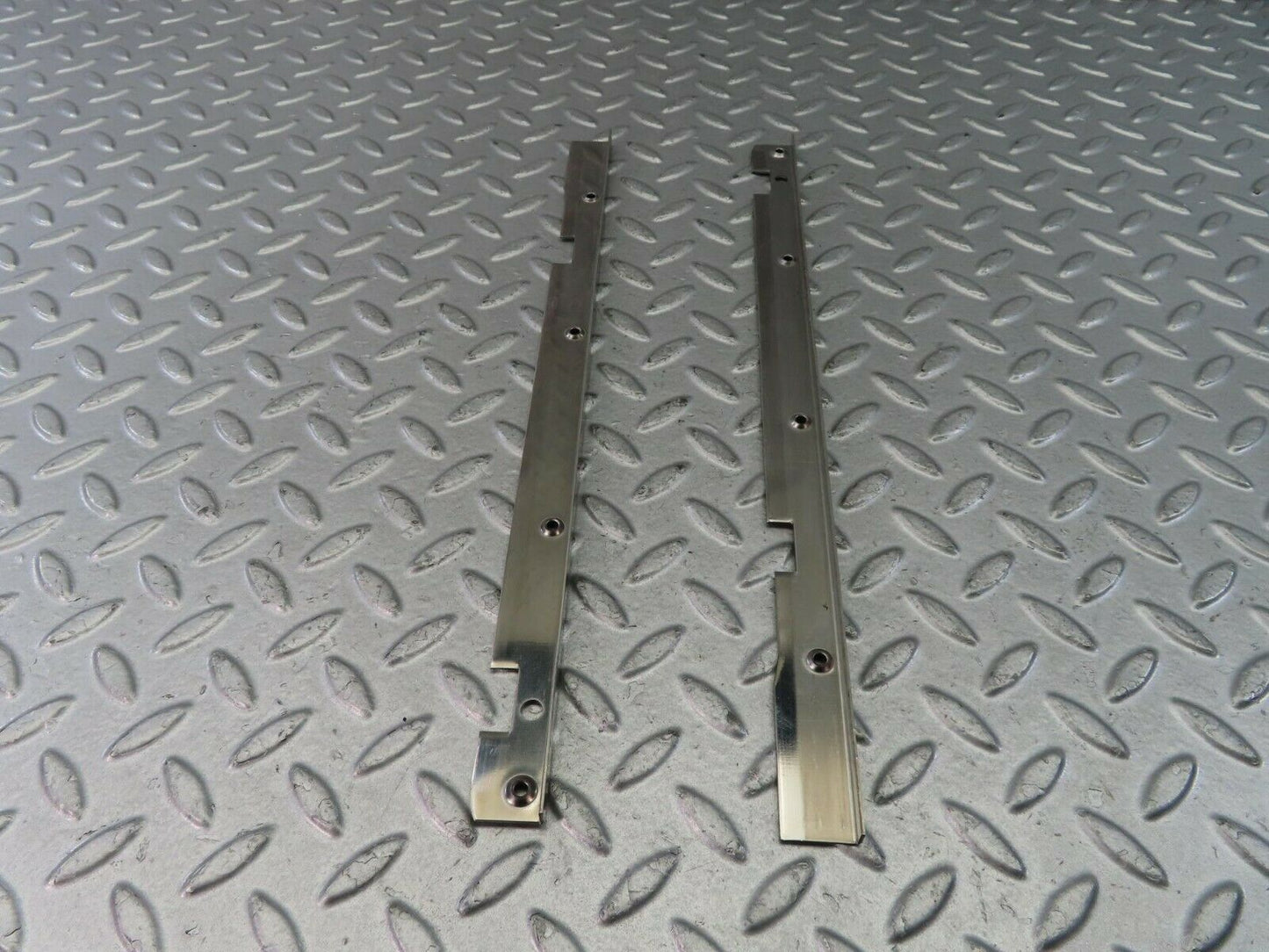 9450 Mercedes-Benz C124 300CE Coupe Sunroof Sliding Guide Rail Left And Right