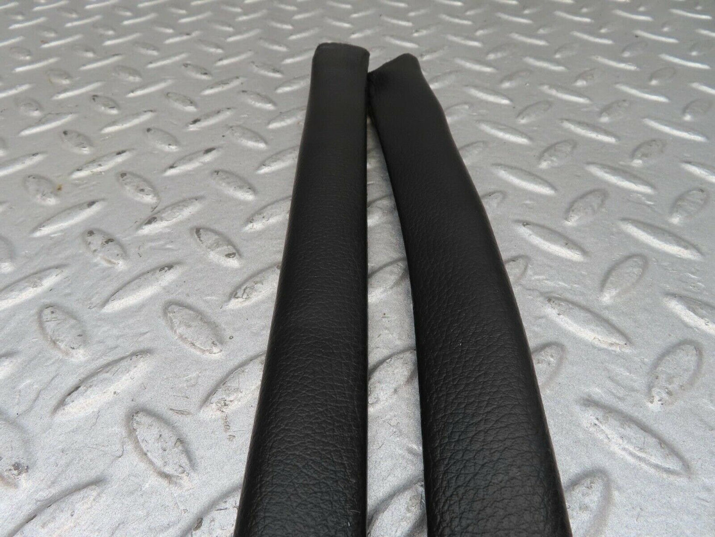 14322 Mercedes-Benz W116 350SE Rear Door Inner Top Seal Pair