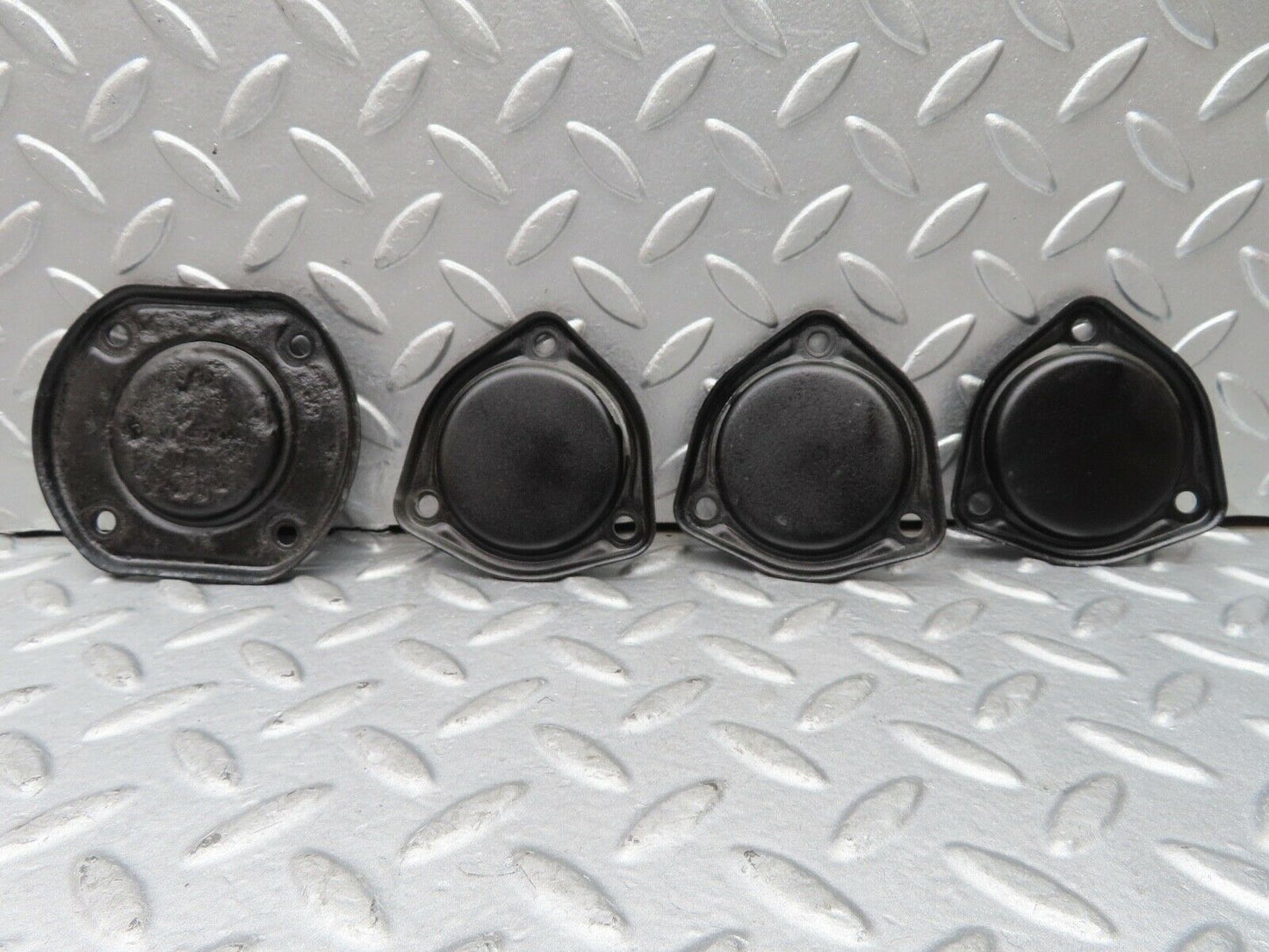 16967 Mercedes-Benz C123 280CE Coupe Camshaft Access Cover Plate