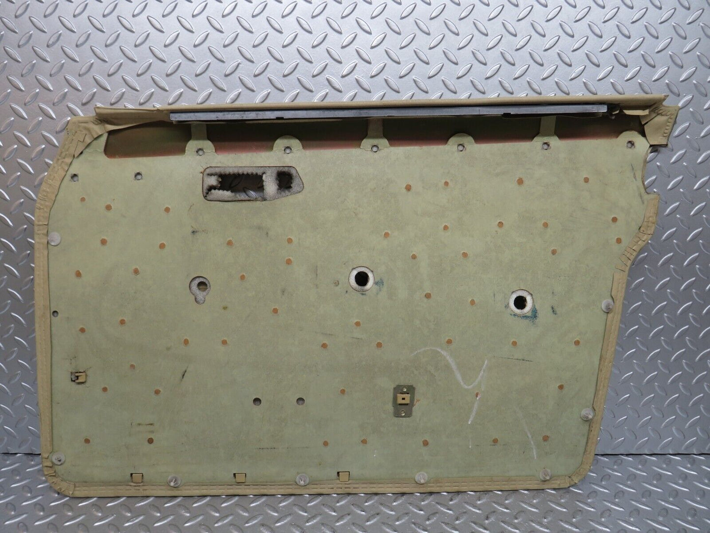 29616 Mercedes-Benz W123 230E Front Left Door Card Beige