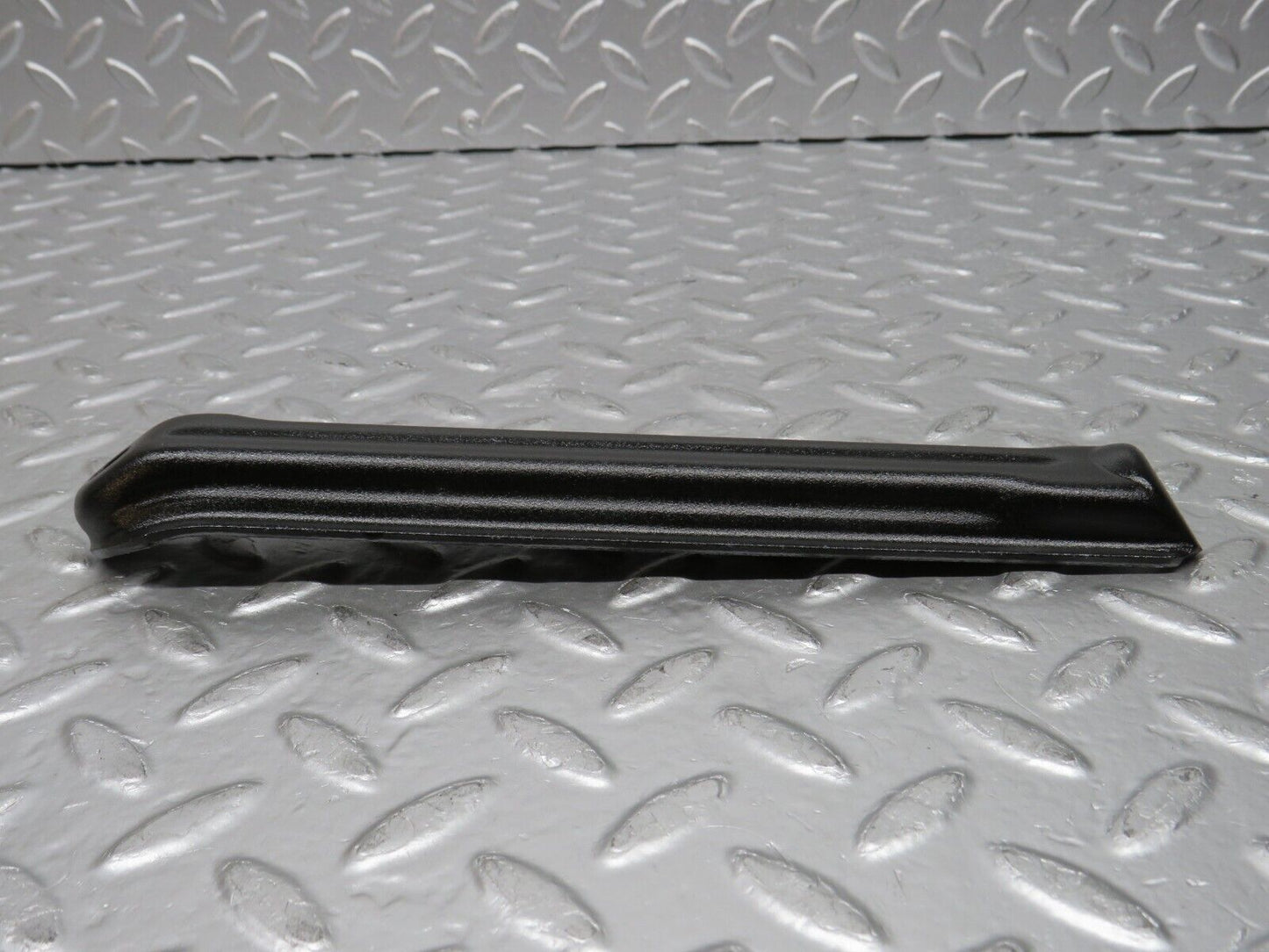 30962 Mercedes-Benz W124 230E Air Intake Manifold Bracket